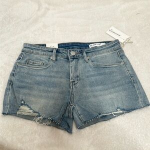 Blank NYC The Astro Cut-Off Short Light Wash Distressed Denim Size 4/26